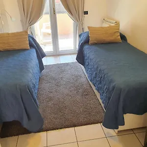 לינה וארוחת בוקר Brezza Marina **