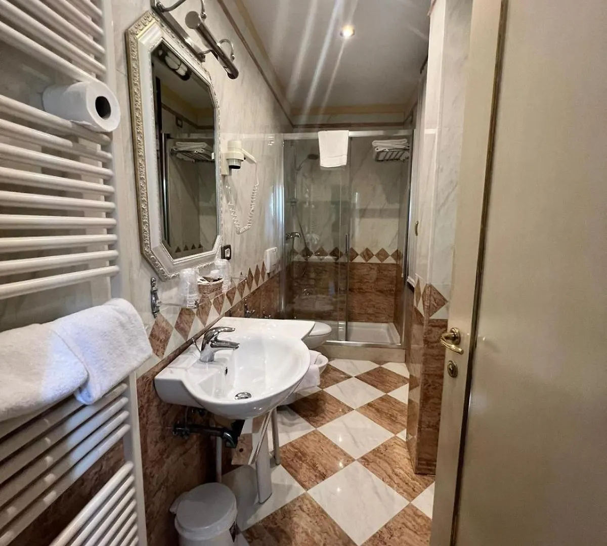 ונציה Hotel Ca' Dogaressa